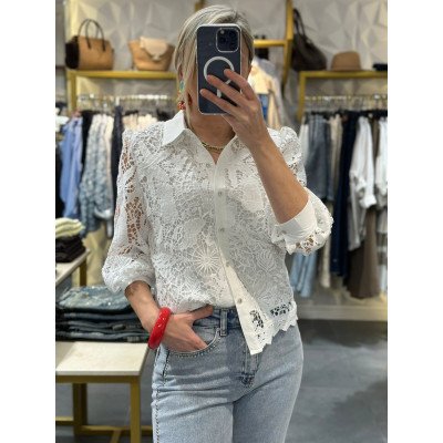 Güpür Detaylı Taşlı Düğmeli Gömlek